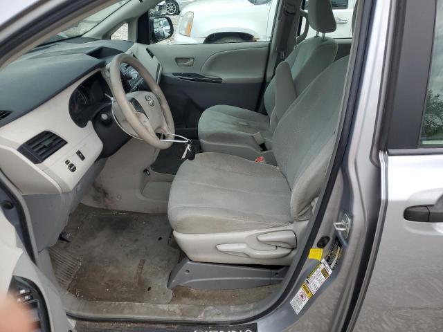 Photo 6 VIN: 5TDKA3DC9CS010281 - TOYOTA SIENNA 