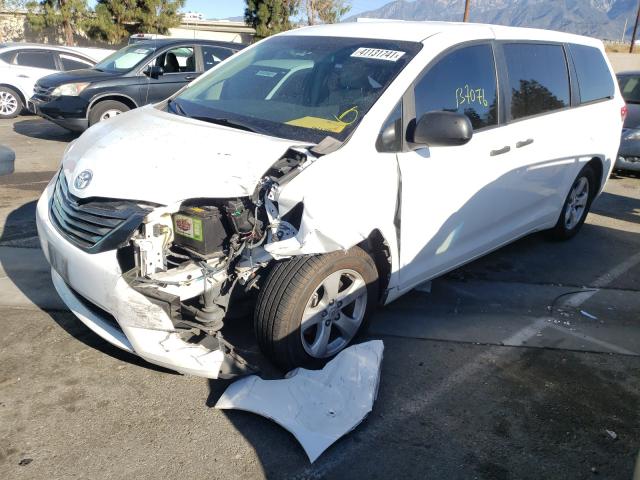 Photo 1 VIN: 5TDKA3DCXBS004780 - TOYOTA SIENNA BAS 