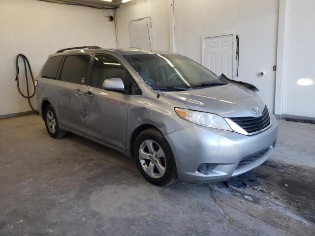 Photo 3 VIN: 5TDKA3DCXBS008960 - TOYOTA SIENNA 