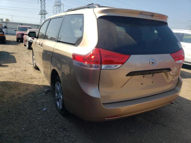 Photo 1 VIN: 5TDKA3DCXCS012850 - TOYOTA SIENNA BAS 