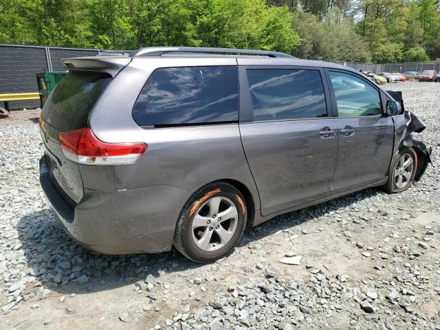 Photo 2 VIN: 5TDKA3DCXCS013285 - TOYOTA SIENNA 