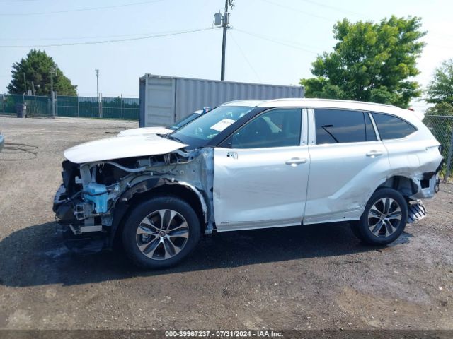 Photo 5 VIN: 5TDKBRCH9RS142835 - TOYOTA HIGHLANDER 