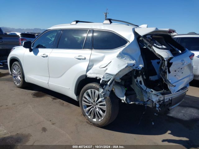 Photo 2 VIN: 5TDKDRAH0PS023128 - TOYOTA HIGHLANDER 