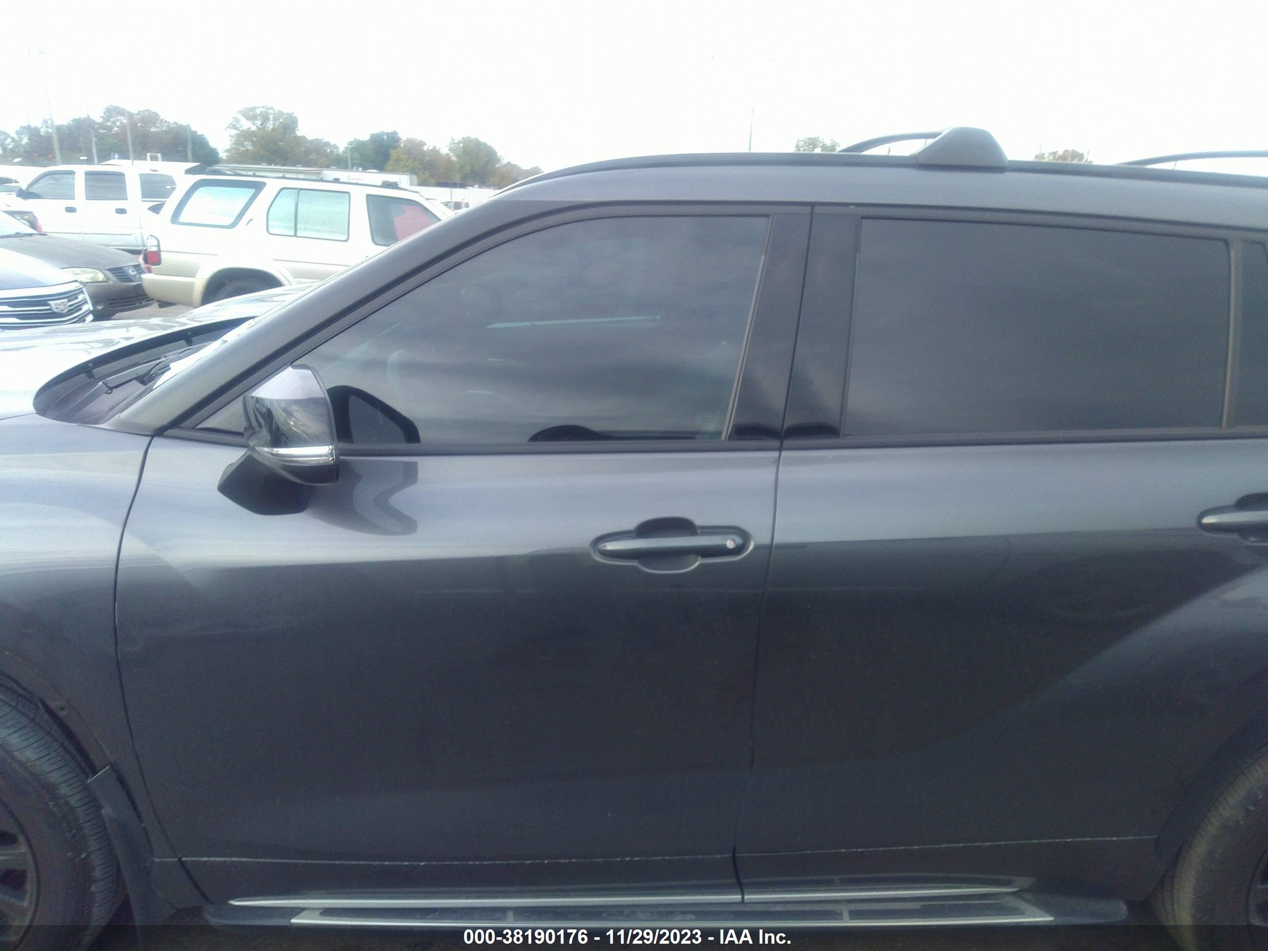 Photo 12 VIN: 5TDKDRAH1PS017791 - TOYOTA HIGHLANDER 