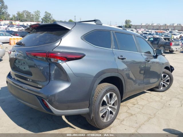 Photo 3 VIN: 5TDKDRAH3RS049984 - TOYOTA HIGHLANDER 