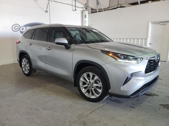 Photo 3 VIN: 5TDKDRAH8PS025662 - TOYOTA HIGHLANDER 