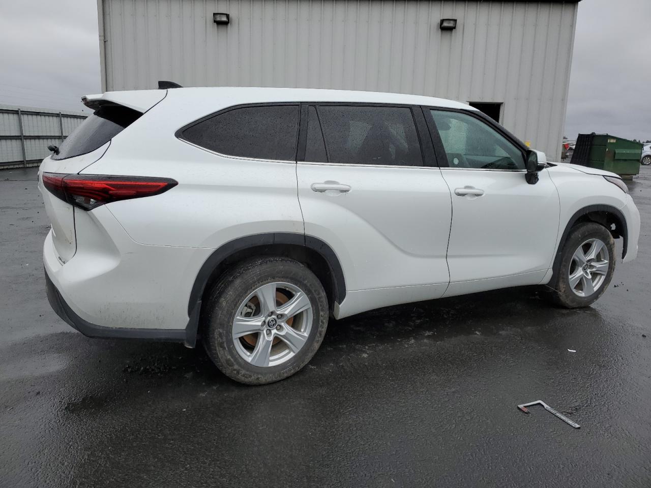 Photo 2 VIN: 5TDKDRBH0PS000379 - TOYOTA HIGHLANDER 