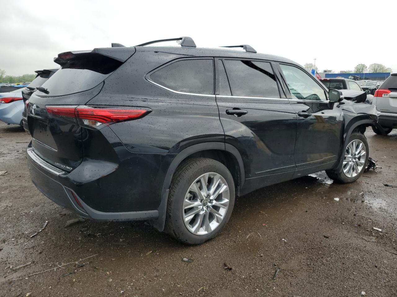 Photo 2 VIN: 5TDKDRBH2PS013585 - TOYOTA HIGHLANDER 