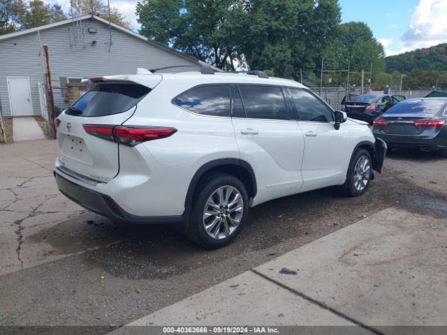 Photo 3 VIN: 5TDKDRBH2PS018060 - TOYOTA HIGHLANDER 