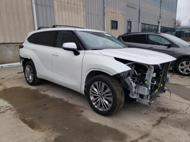 Photo 3 VIN: 5TDKDRBH3PS028547 - TOYOTA HIGHLANDER 