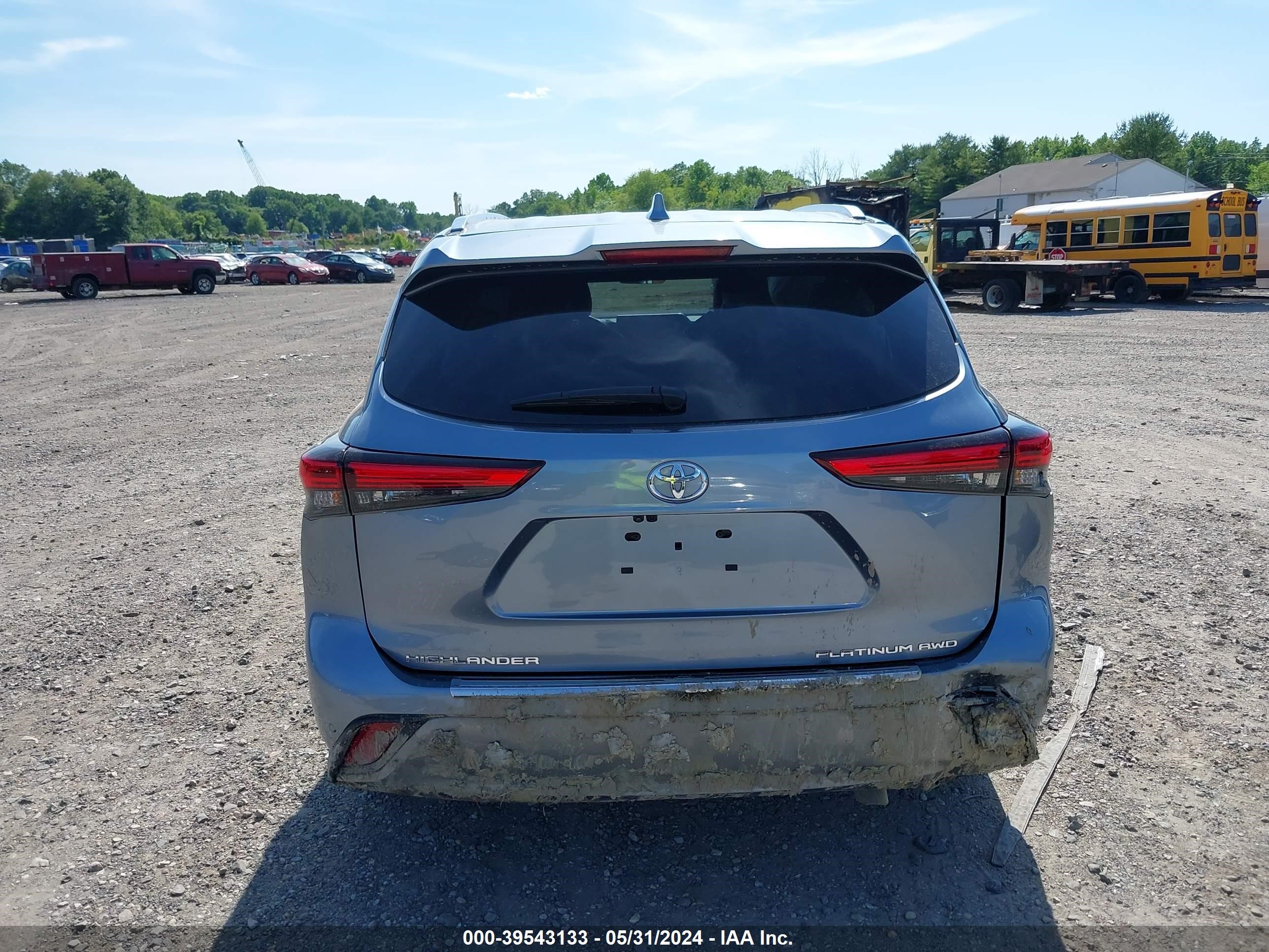 Photo 15 VIN: 5TDKDRBH5PS006257 - TOYOTA HIGHLANDER 