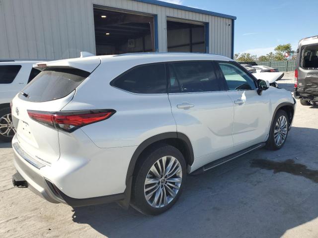 Photo 2 VIN: 5TDKDRBH6PS005943 - TOYOTA HIGHLANDER 