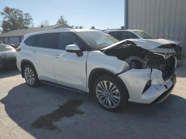 Photo 3 VIN: 5TDKDRBH6PS005943 - TOYOTA HIGHLANDER 