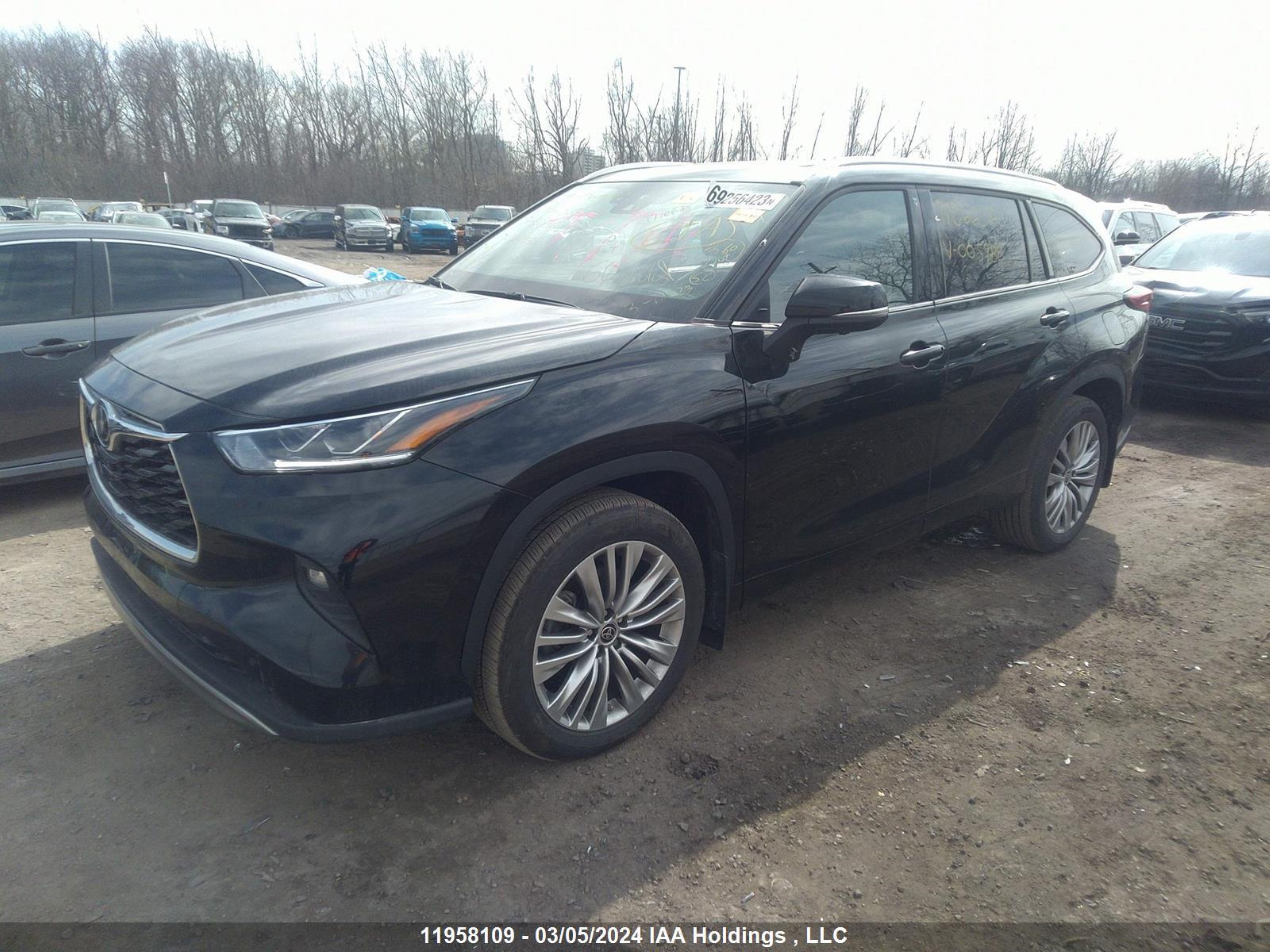 Photo 1 VIN: 5TDKDRBH6PS005988 - TOYOTA HIGHLANDER 