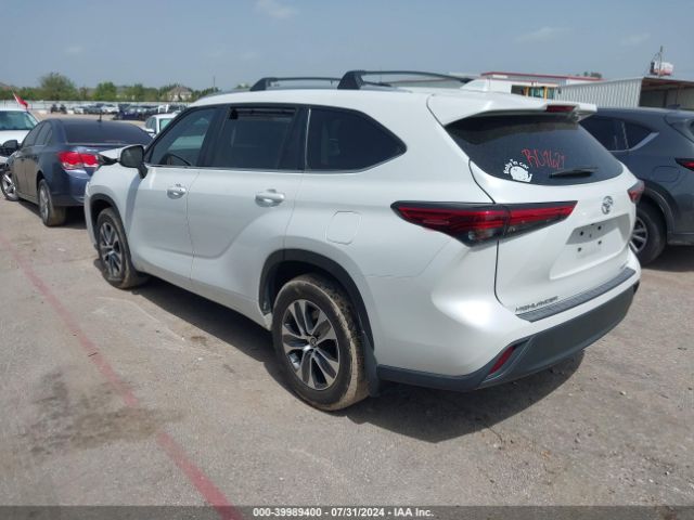 Photo 2 VIN: 5TDKDRBH7PS015980 - TOYOTA HIGHLANDER 