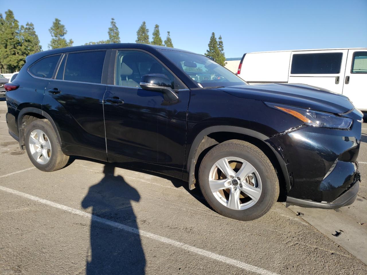 Photo 3 VIN: 5TDKDRBH7PS035257 - TOYOTA HIGHLANDER 