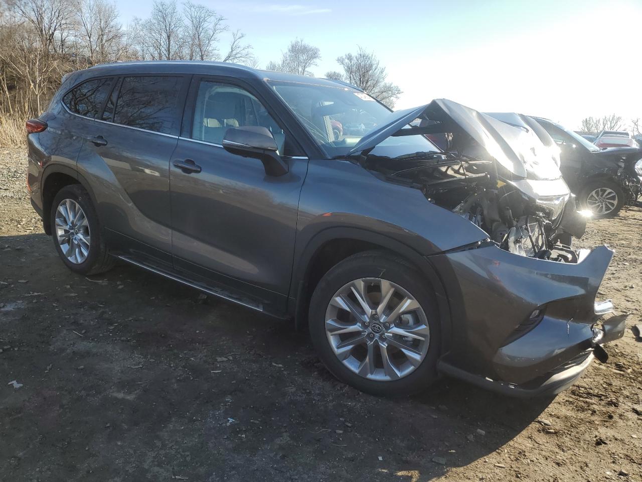 Photo 3 VIN: 5TDKDRBH7PS519395 - TOYOTA HIGHLANDER 