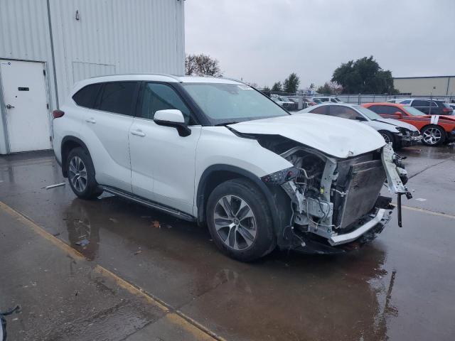 Photo 3 VIN: 5TDKDRBH8PS526890 - TOYOTA HIGHLANDER 