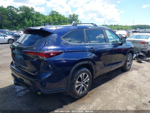 Photo 3 VIN: 5TDKDRBH8RS535849 - TOYOTA HIGHLANDER 