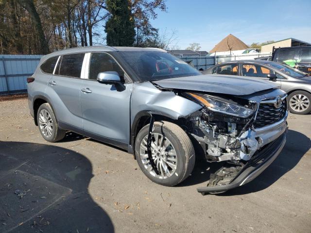 Photo 3 VIN: 5TDKDRBH9RS574367 - TOYOTA HIGHLANDER 