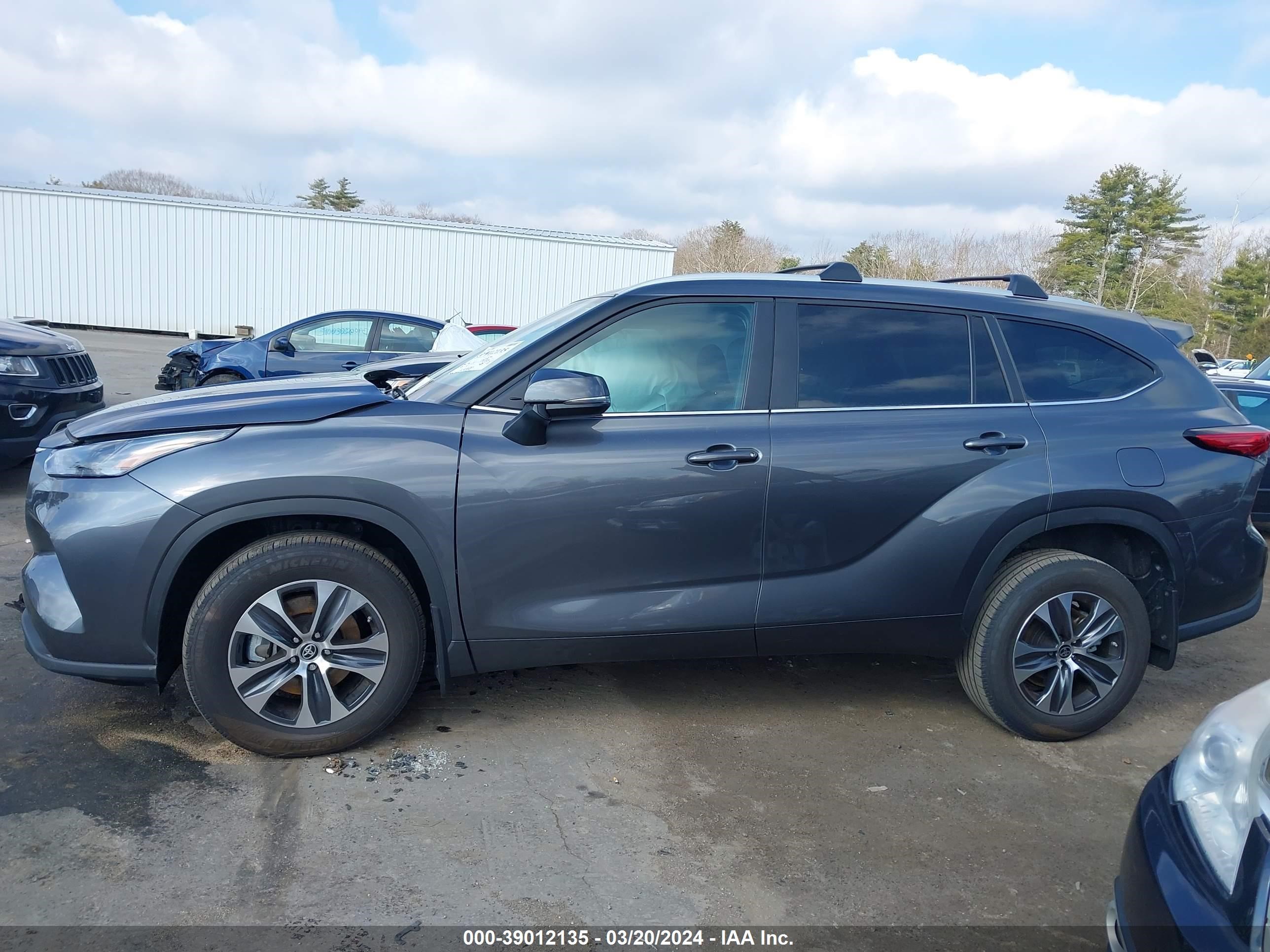 Photo 14 VIN: 5TDKDRBHXPS524106 - TOYOTA HIGHLANDER 