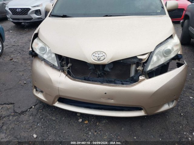 Photo 5 VIN: 5TDKK3DC0BS012402 - TOYOTA SIENNA 