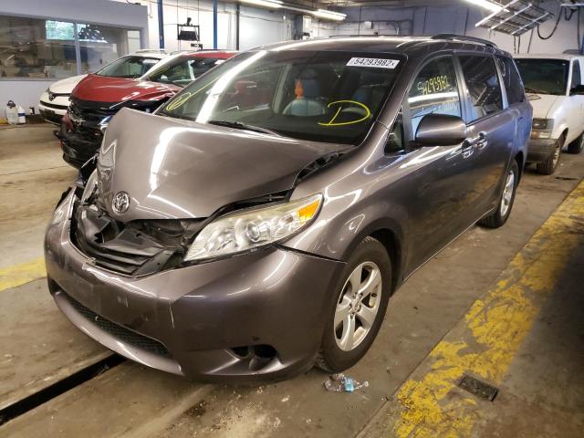 Photo 1 VIN: 5TDKK3DC0BS018152 - TOYOTA SIENNA LE 