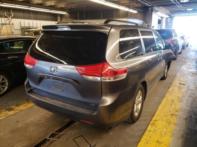 Photo 3 VIN: 5TDKK3DC0BS018152 - TOYOTA SIENNA LE 