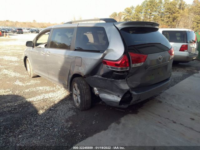 Photo 2 VIN: 5TDKK3DC0BS029202 - TOYOTA SIENNA 