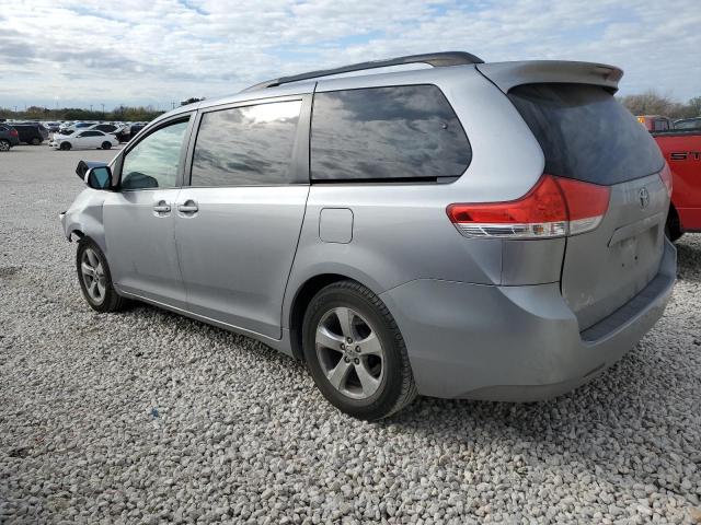 Photo 1 VIN: 5TDKK3DC0BS030897 - TOYOTA SIENNA LE 