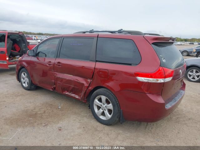 Photo 2 VIN: 5TDKK3DC0BS031435 - TOYOTA SIENNA 