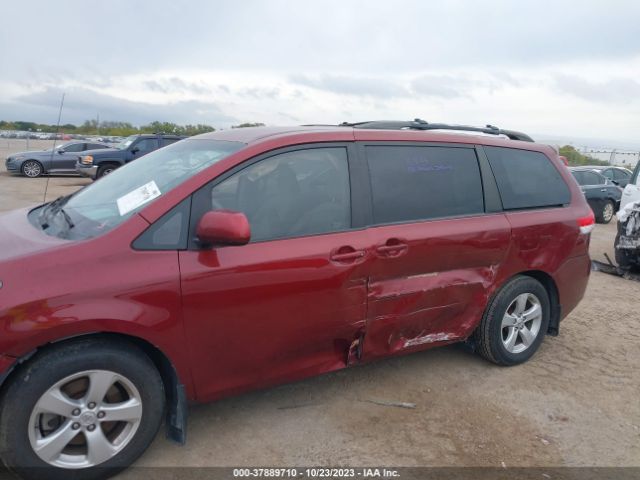 Photo 5 VIN: 5TDKK3DC0BS031435 - TOYOTA SIENNA 