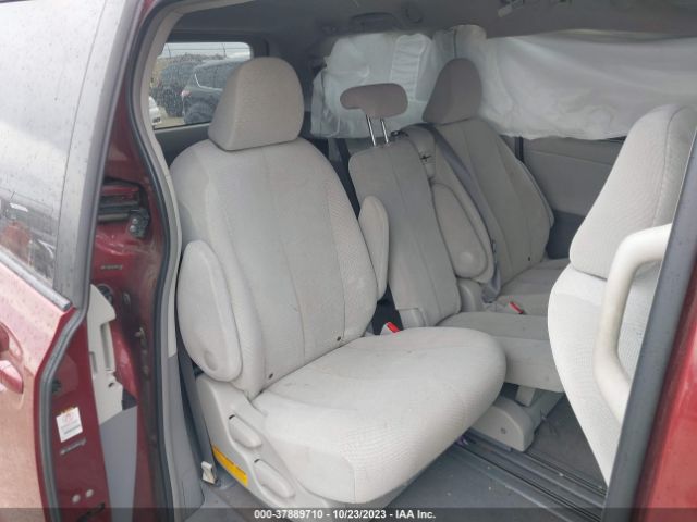 Photo 7 VIN: 5TDKK3DC0BS031435 - TOYOTA SIENNA 