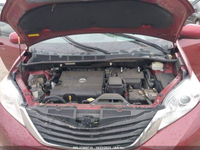 Photo 9 VIN: 5TDKK3DC0BS031435 - TOYOTA SIENNA 