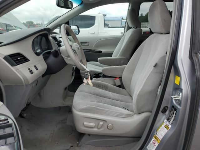 Photo 6 VIN: 5TDKK3DC0BS064905 - TOYOTA SIENNA LE 