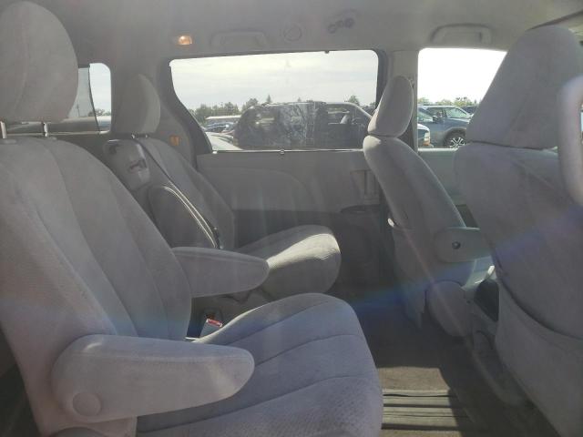 Photo 10 VIN: 5TDKK3DC0BS069716 - TOYOTA SIENNA LE 