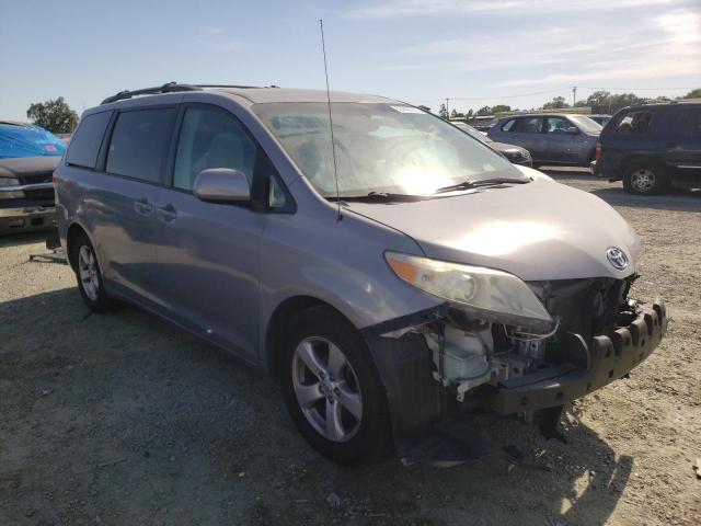 Photo 3 VIN: 5TDKK3DC0BS069716 - TOYOTA SIENNA LE 