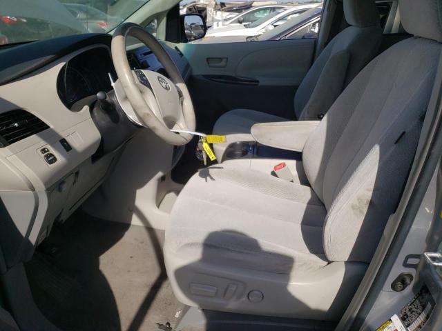 Photo 6 VIN: 5TDKK3DC0BS069716 - TOYOTA SIENNA LE 