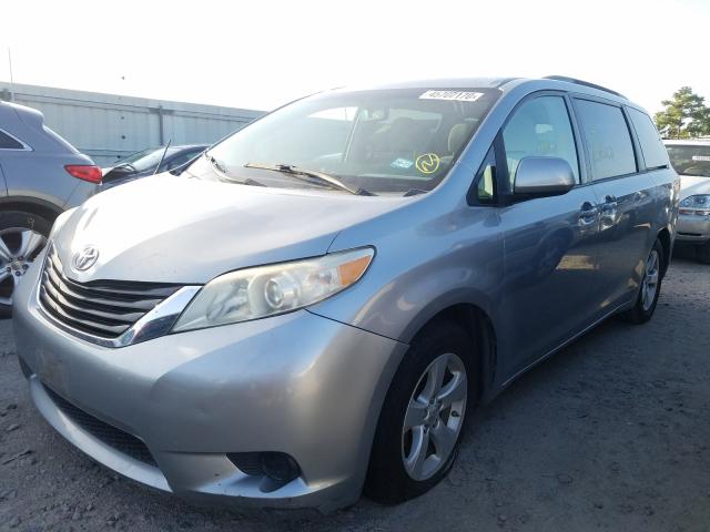 Photo 1 VIN: 5TDKK3DC0BS075872 - TOYOTA SIENNA LE 