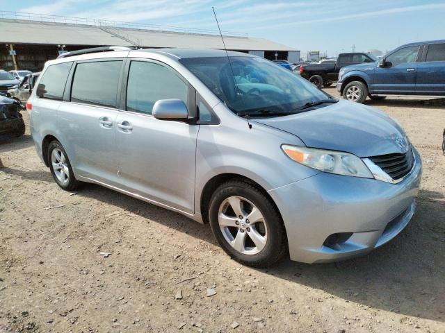 Photo 3 VIN: 5TDKK3DC0BS088461 - TOYOTA SIENNA LE 