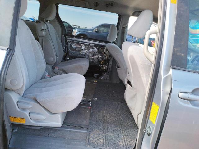 Photo 9 VIN: 5TDKK3DC0BS088461 - TOYOTA SIENNA LE 