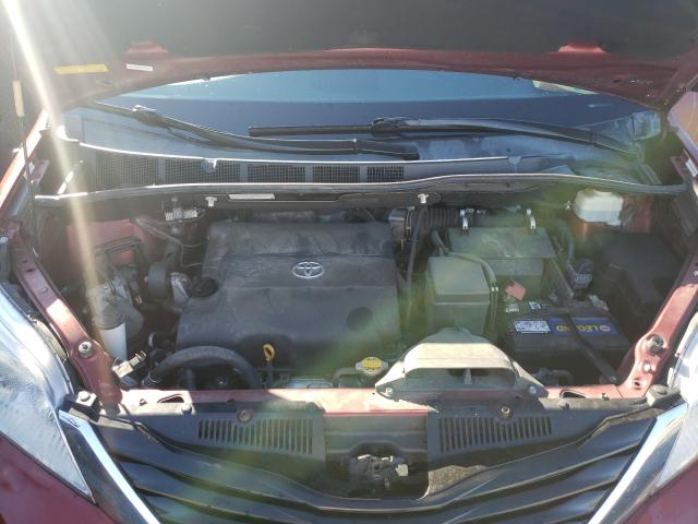 Photo 6 VIN: 5TDKK3DC0BS116145 - TOYOTA SIENNA LE 