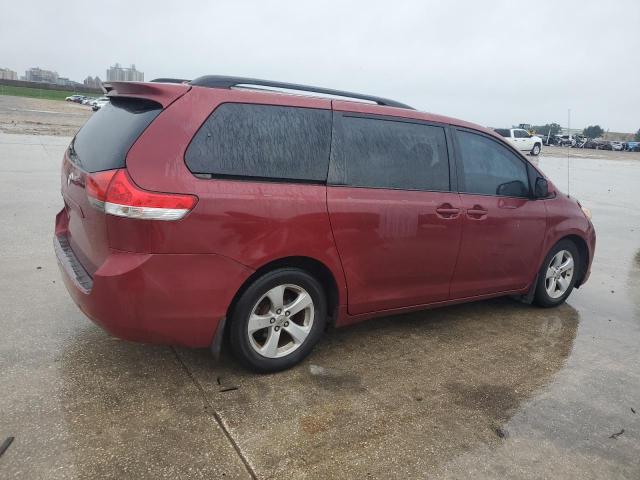 Photo 2 VIN: 5TDKK3DC0BS118204 - TOYOTA SIENNA LE 