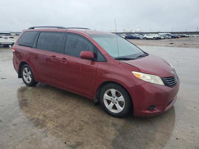 Photo 3 VIN: 5TDKK3DC0BS118204 - TOYOTA SIENNA LE 