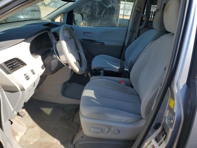 Photo 6 VIN: 5TDKK3DC0BS119336 - TOYOTA SIENNA LE 