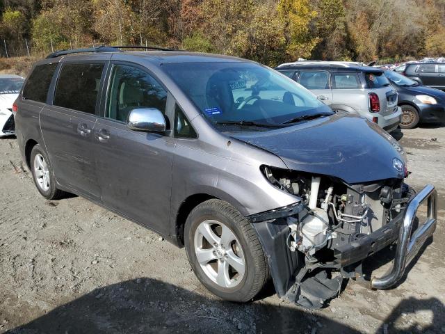 Photo 3 VIN: 5TDKK3DC0BS125220 - TOYOTA SIENNA LE 