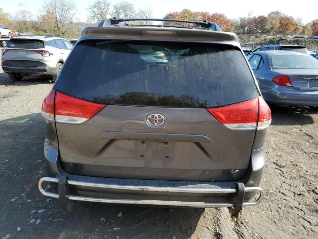 Photo 5 VIN: 5TDKK3DC0BS125220 - TOYOTA SIENNA LE 