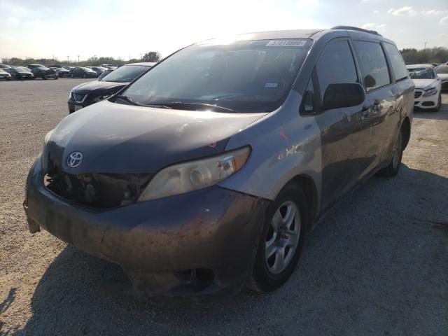 Photo 1 VIN: 5TDKK3DC0BS138047 - TOYOTA SIENNA LE 