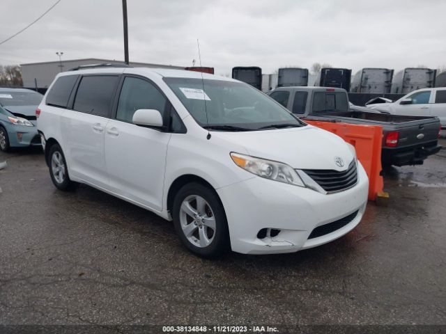 Photo 0 VIN: 5TDKK3DC0BS146455 - TOYOTA SIENNA 