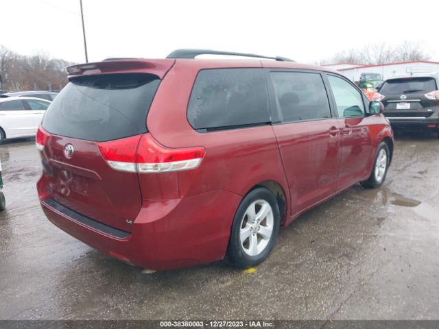 Photo 3 VIN: 5TDKK3DC0BS155821 - TOYOTA SIENNA 